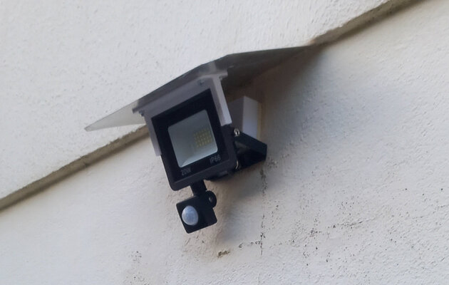 Protection d’un projecteur LED contre la pluie